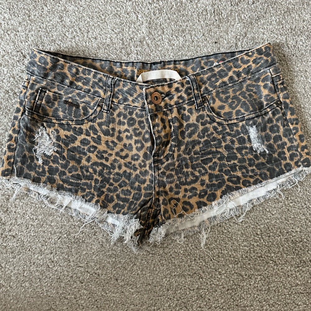 Billabong Leopard Print shorts Size 1